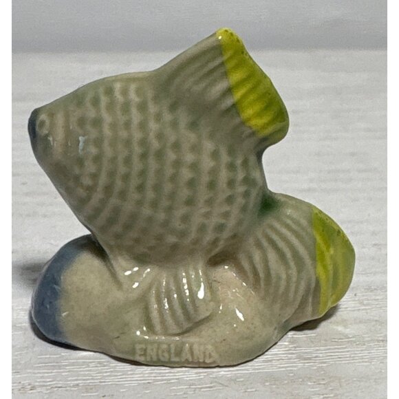 Vintage Wade Wimsies England Green & Yellow Tropical Angel Fish Figurine Mini - Picture 4 of 6